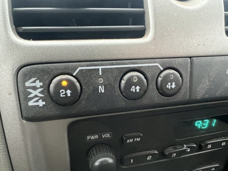 2008-chevrolet-colorado-image-28