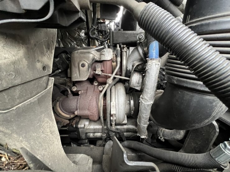 2012-international-570-image-13