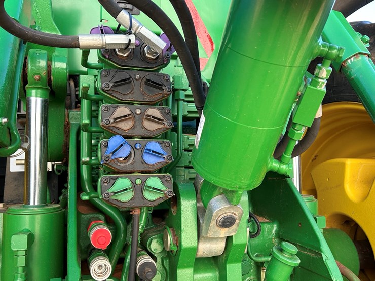 2019-john-deere-8370r-image-8