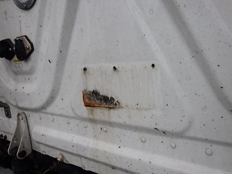 2020-freightliner-cascadia-126-image-9