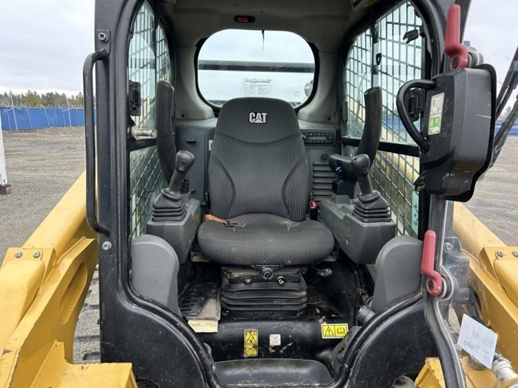 2021-caterpillar-289d3-image-23