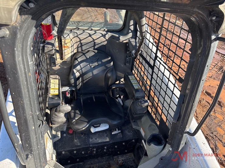 2019-bobcat-t590-image-11