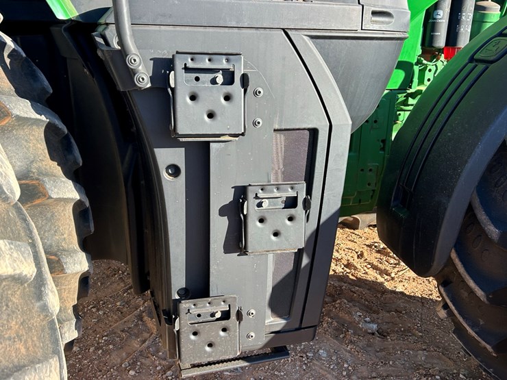 2019-john-deere-8370r-image-14