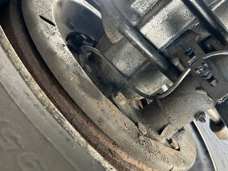 2018-freightliner-m2-106-image-83