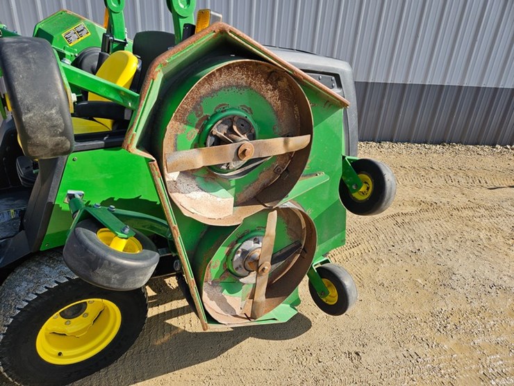 2021-john-deere-1600-turbo-image-9