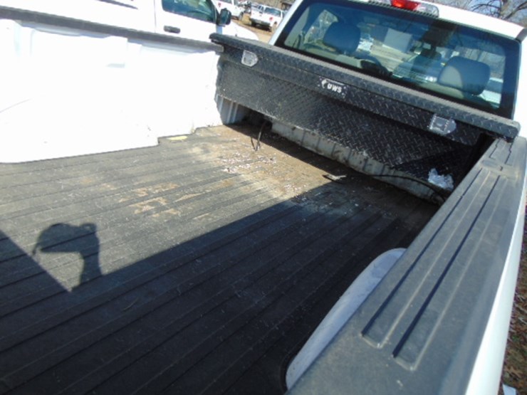 2019-ford-f150-xl-image-5