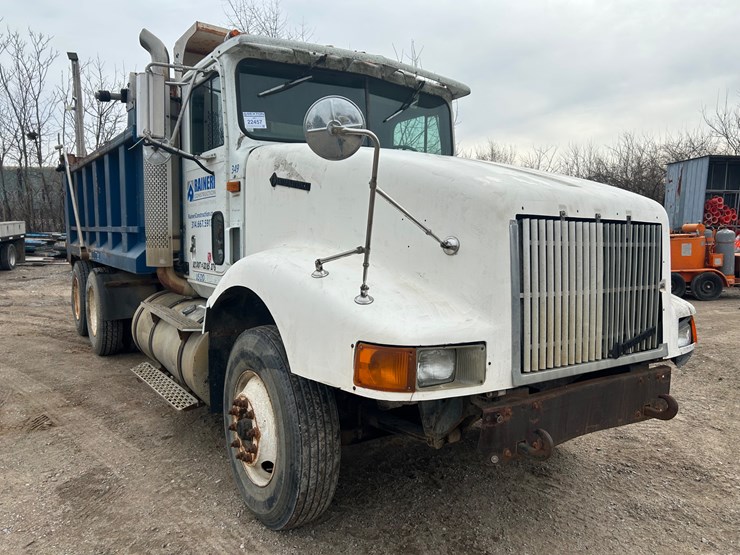 1994-international-9400-image-9