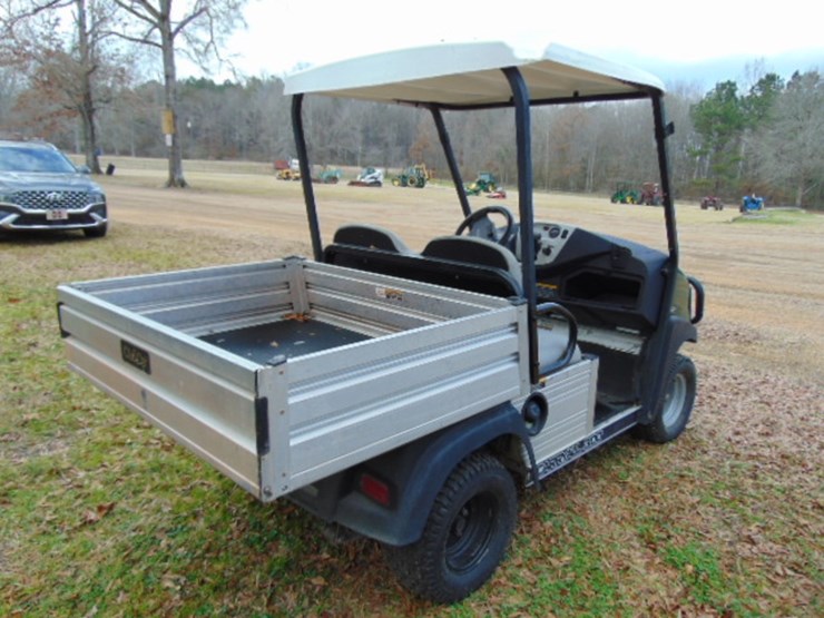 2017-club-car-carryall-300-image-2