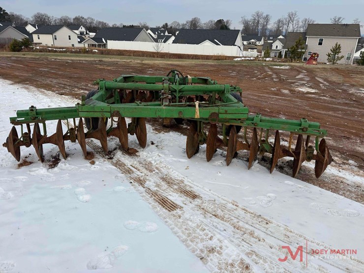 john-deere-13'-adjustable-disk-harrow-image-14