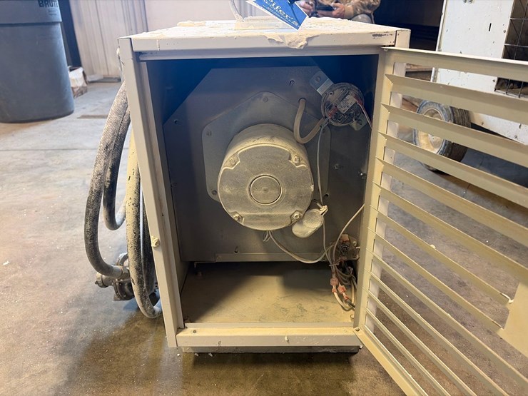 l.b.-white-premier-80df-heater-image-7