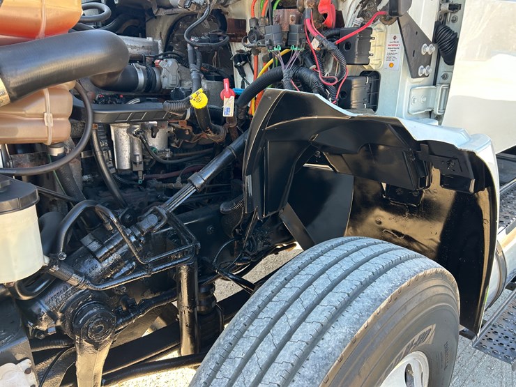 2013-international-durastar-4400-image-91