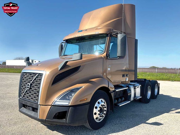 2022-volvo-vnl-300-image-1