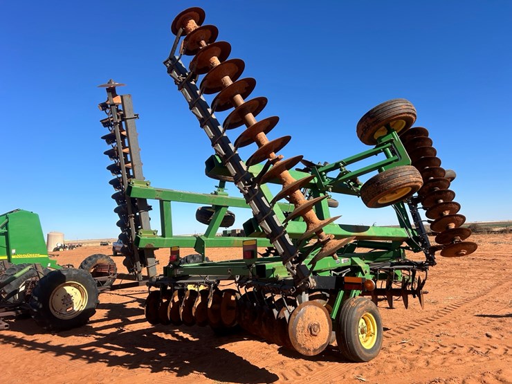 john-deere-637-image-3