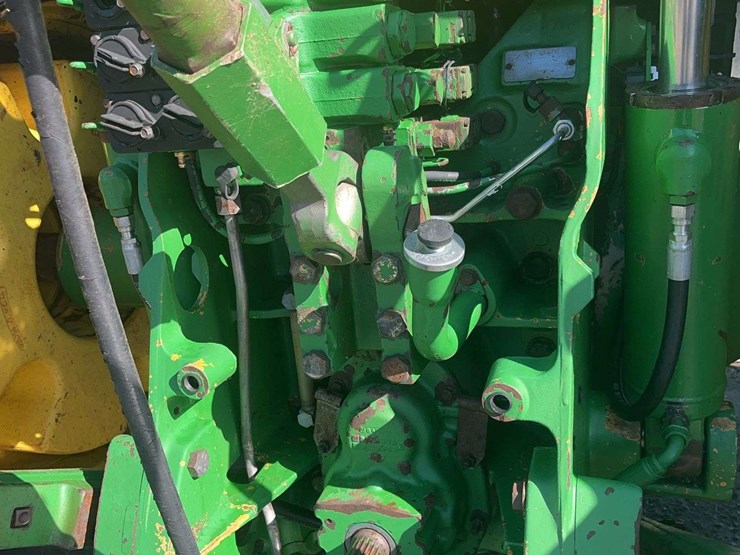 john-deere-8400-image-19