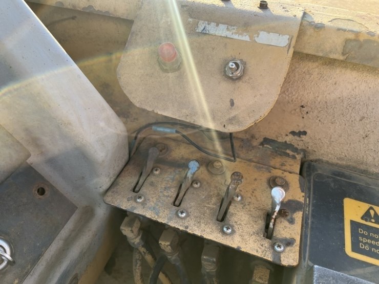 1989-deere-762b-image-32