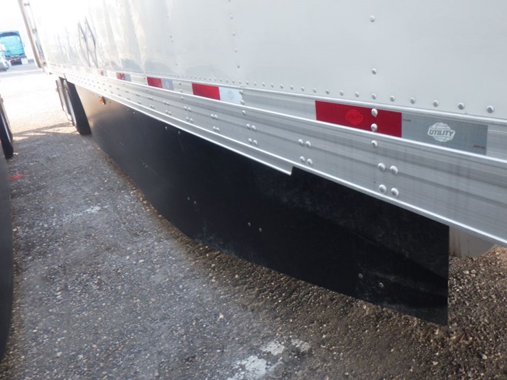 2017-utility-3000r-image-5