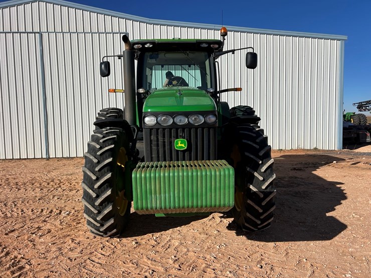 2010-john-deere-8295r-image-23