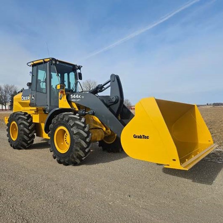 2017 DEERE 544KII