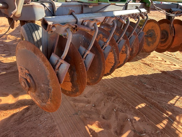 john-deere-637-image-6