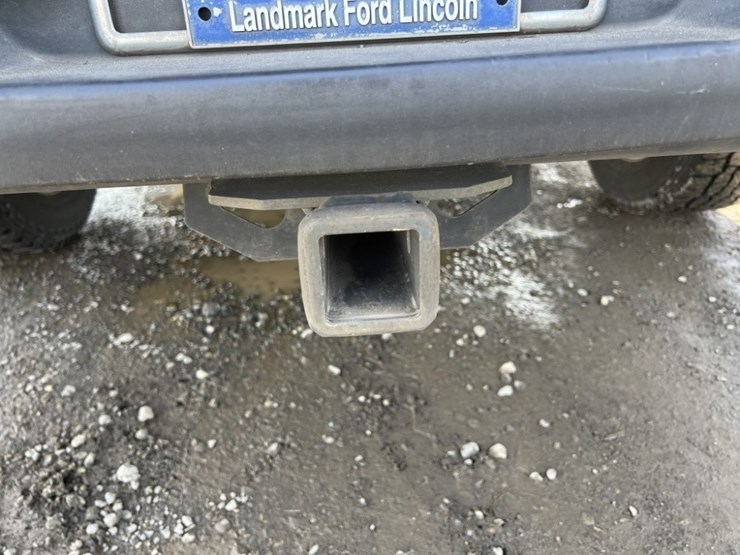 2015-ford-f150-xl-image-19