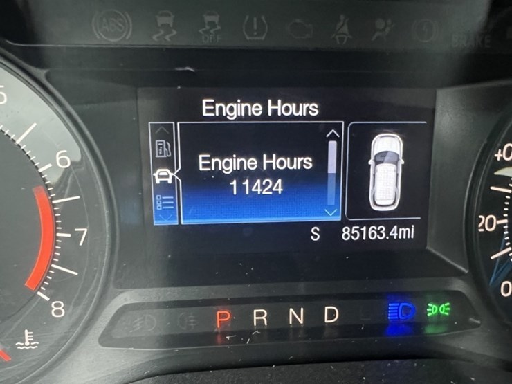 2017-ford-explorer-image-30