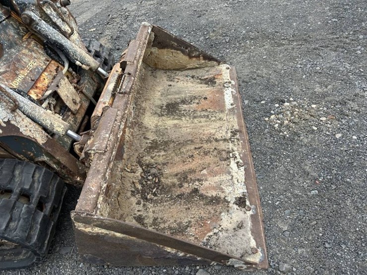 2023-deere-317g-image-18