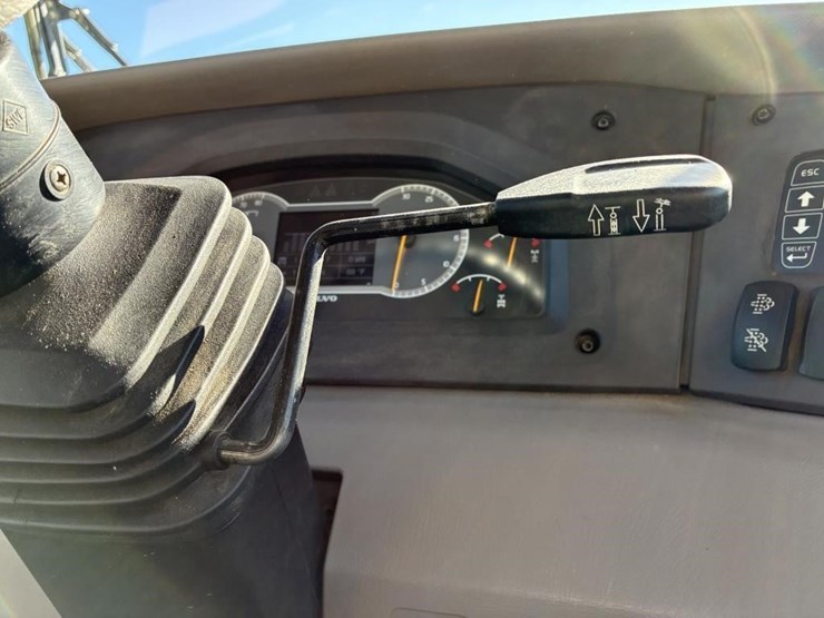 2018-volvo-a45g-image-25