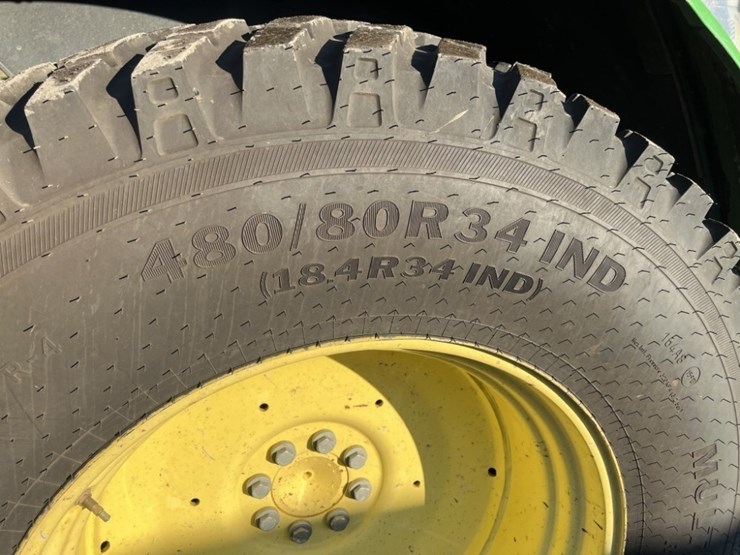 2015-john-deere-6125m-image-17