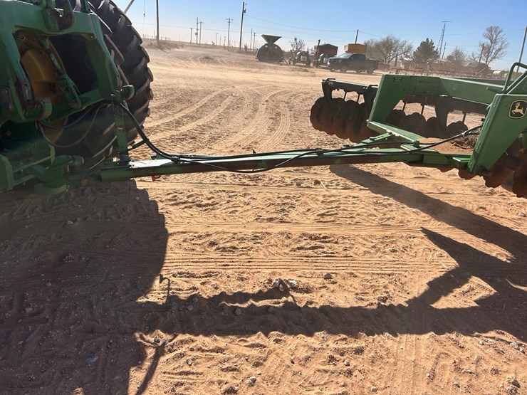 john-deere-670-image-11