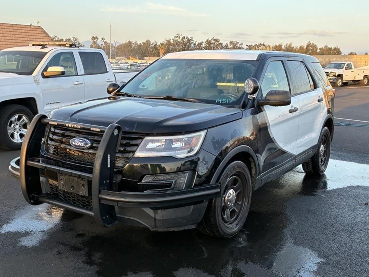 2019-ford-explorer-image-1