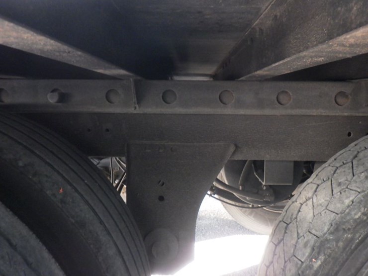 2022-utility-4000d-x-image-9