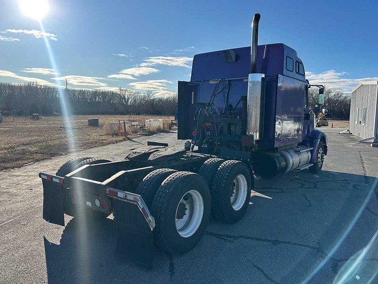 2007-caterpillar-c15-image-3