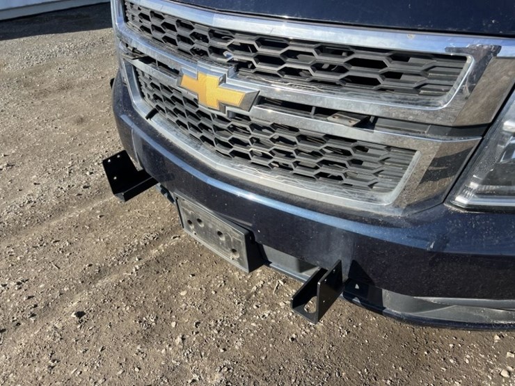 2015-chevrolet-tahoe-image-15