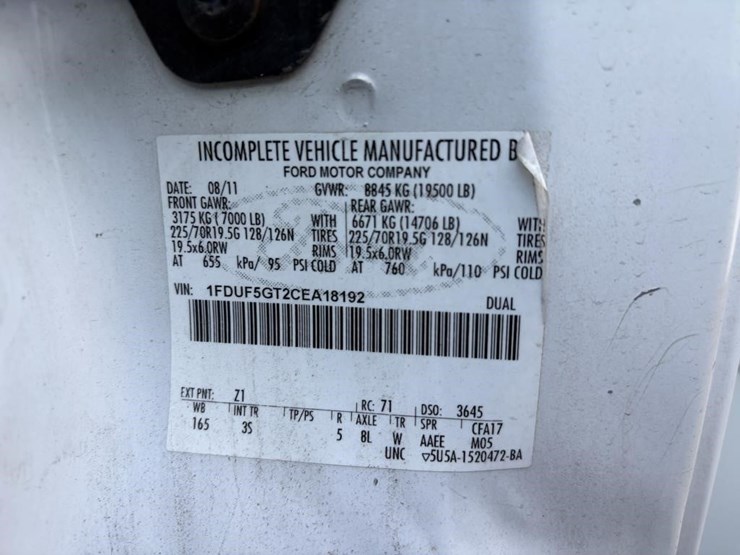 2012-ford-f550-image-16