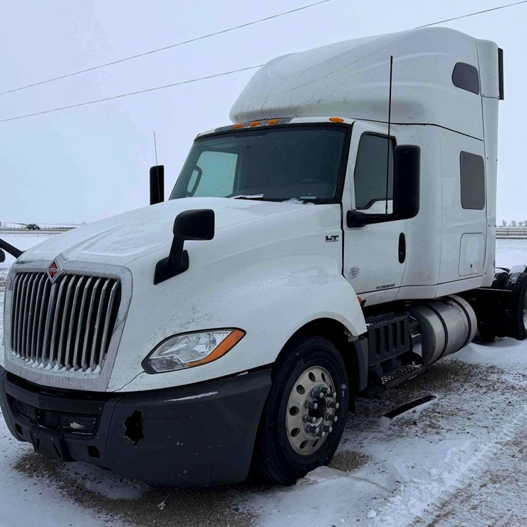 2019 INTERNATIONAL LT