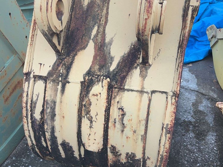 32”-sabine-bucket-image-14