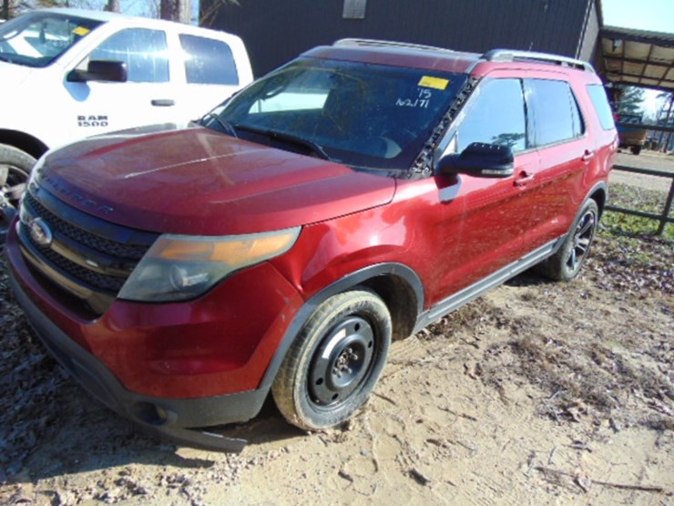 2015-ford-explorer-image-1