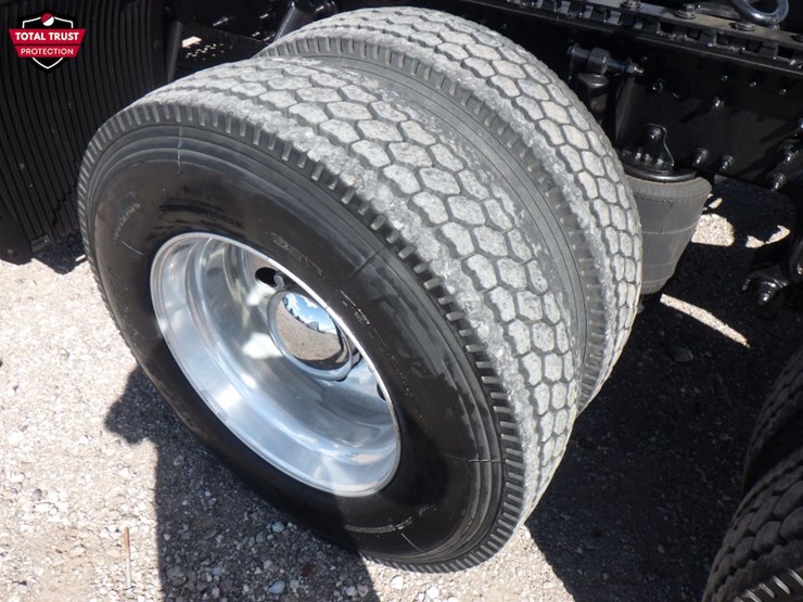 2023-mack-anthem-image-13