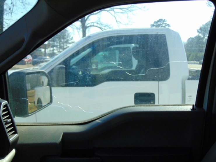 2018-ford-f150-xl-image-7