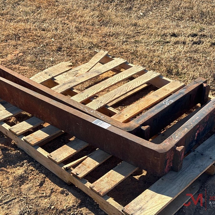 (2) 58" FORKLIFT FORKS