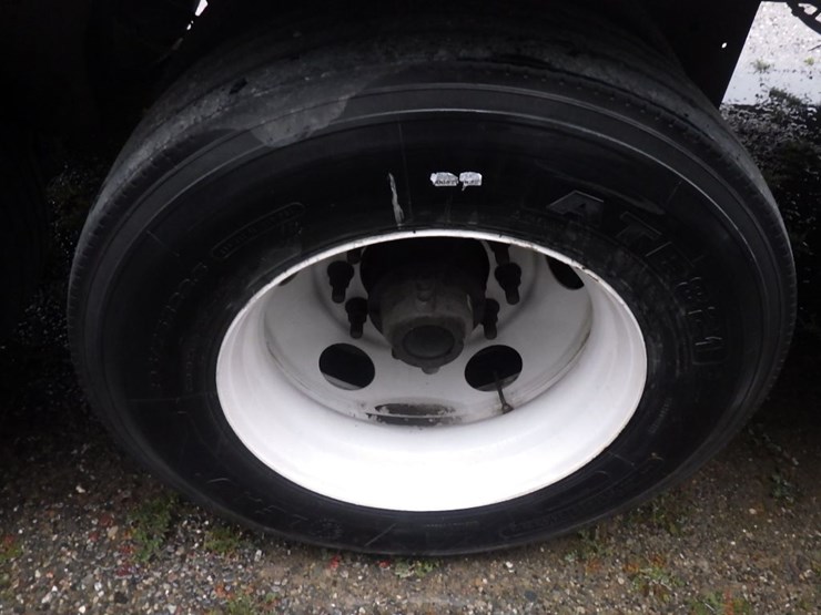 2016-great-dane-champion-se-image-9