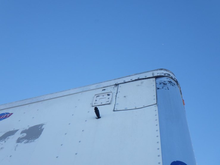 2022-utility-4000d-x-image-5