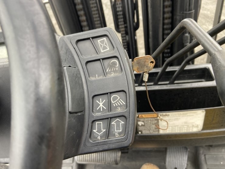 2017-yale-veracitor-60vx-forklift-image-19