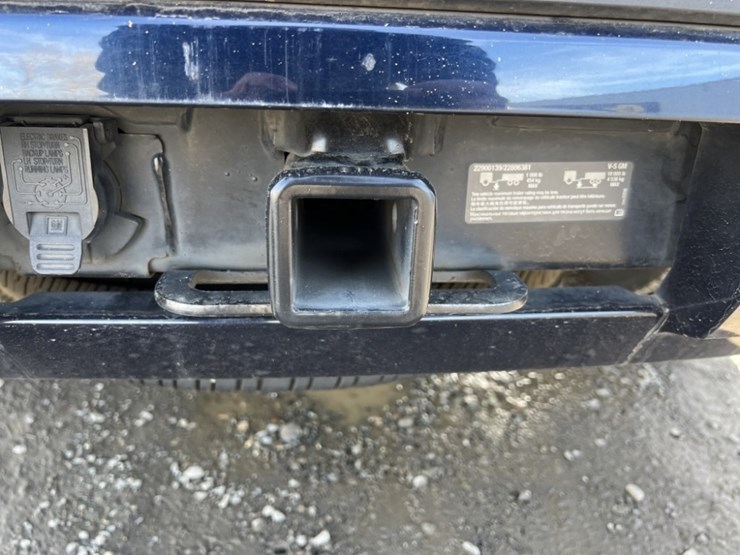 2015-chevrolet-tahoe-image-19