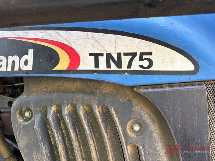 new-holland-tn75-image-11
