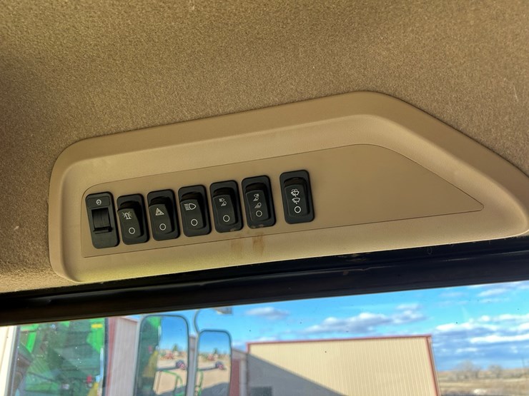 john-deere-cs690-image-31