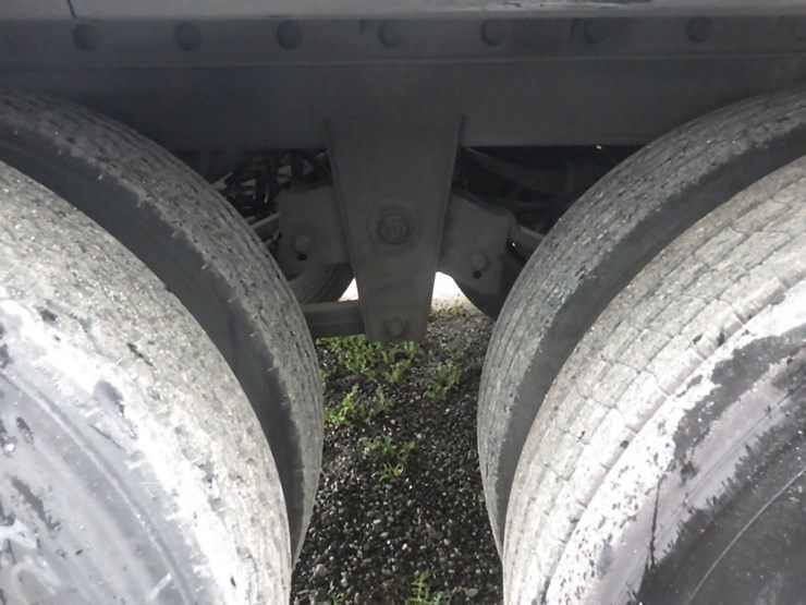 2016-hyundai-reefer-image-12