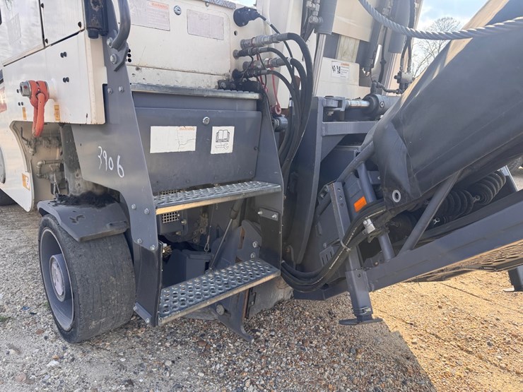 2015-wirtgen-w100i-image-9