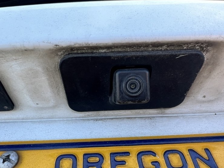 2018-chevrolet-tahoe-image-21