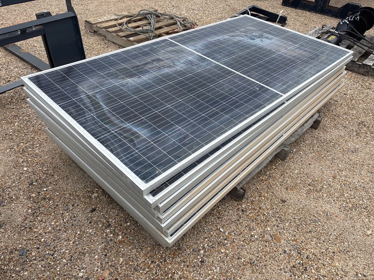 #3517-•-solar-panel-system-with-batteries,-complete-system-image-3